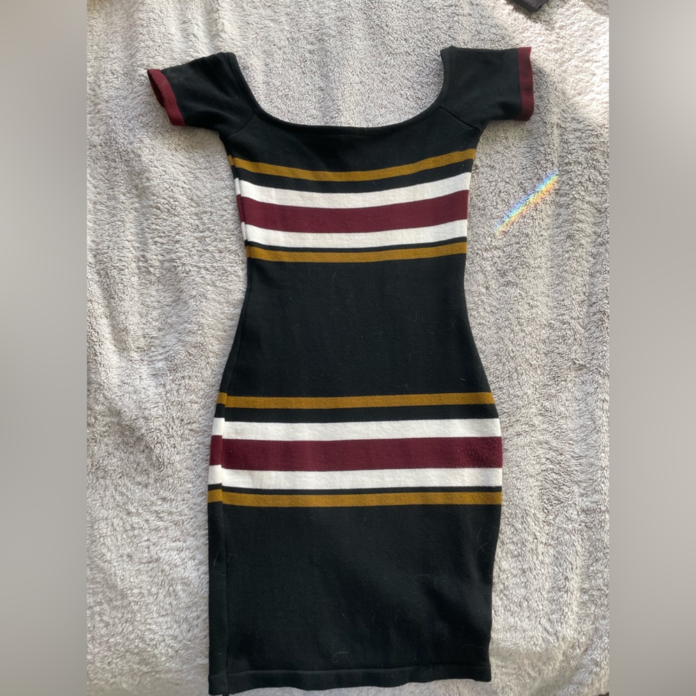 Fall colored striped body dress - Picture 2 of 4